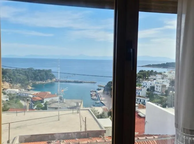 Votsi Seaview Vila Alónnisos